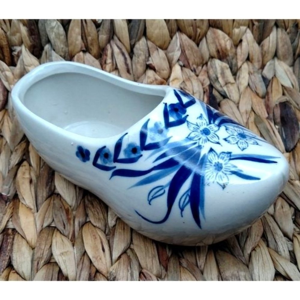 Vintage Blue Dutch Shoe Decoration or Planter, EUC